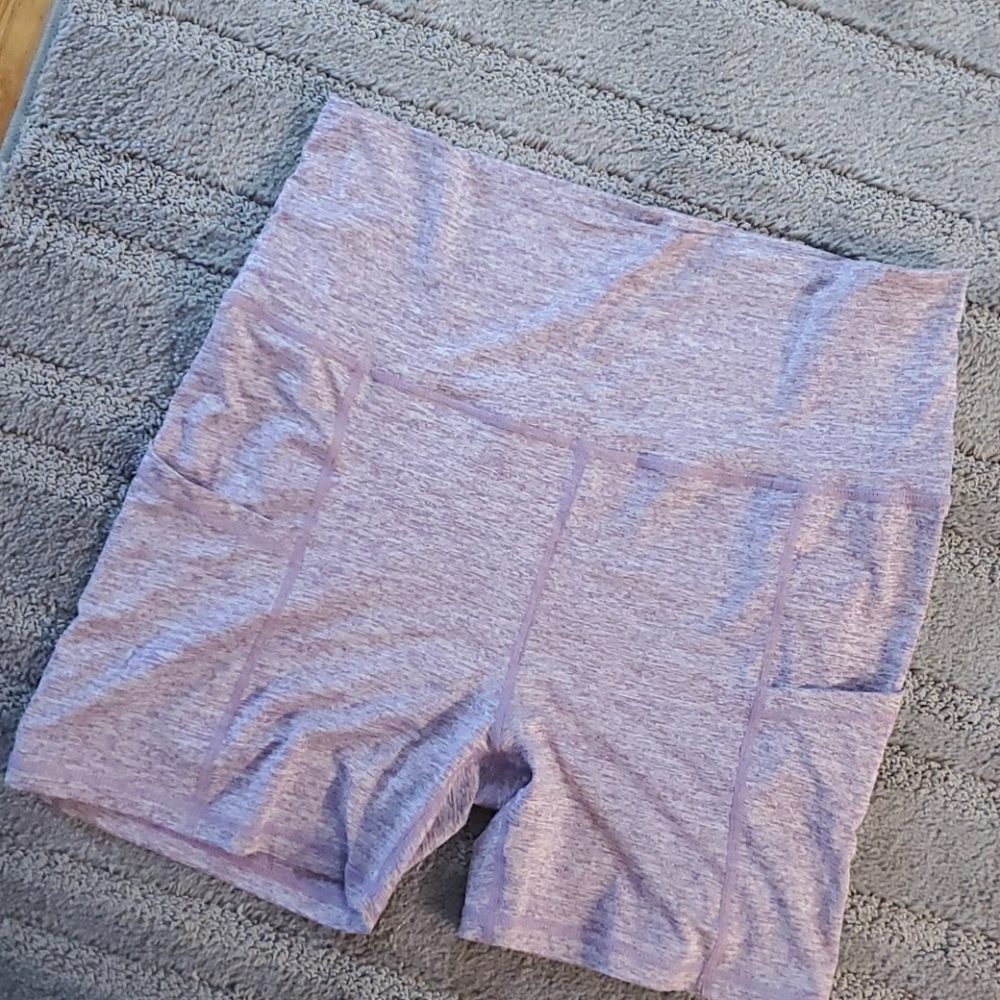 Maternity yoga shorts